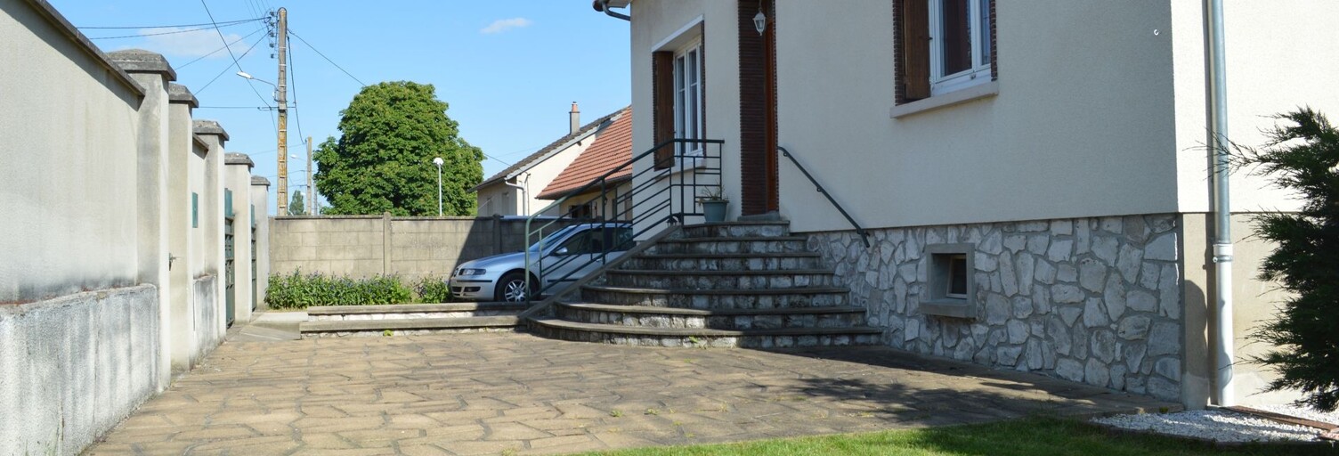 Maison 5 Pièces 113 m² à vendre à Les Villages Vovéens (28150)