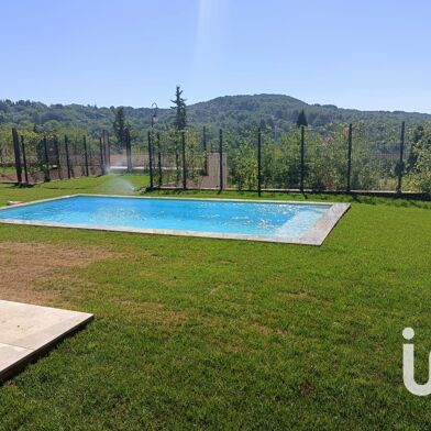 Maison 5 pièces 879000 €