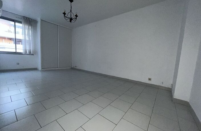 À vendre Exceptionnel : Superbe appartement traversant de 105 — photo 4