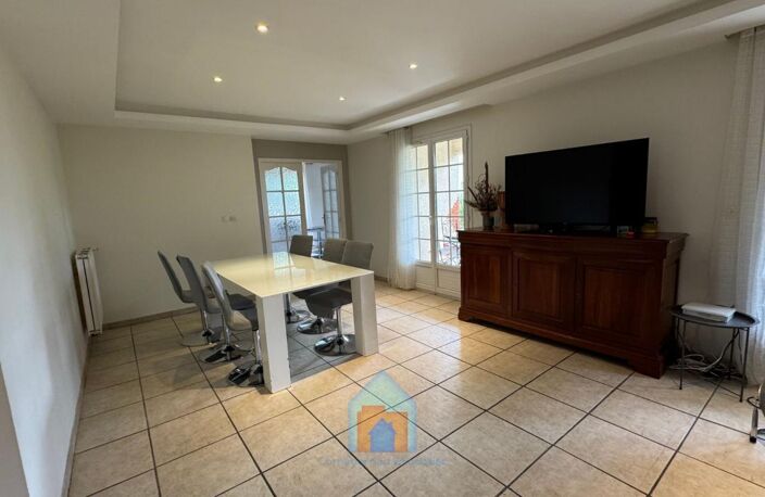 Maison  6 pièce(s) 132 m2 - MONDONVILLE — photo 5