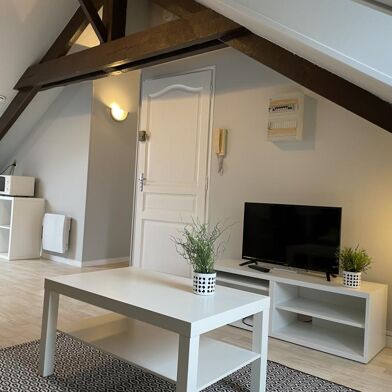 Appartement 2 pièces 700 €