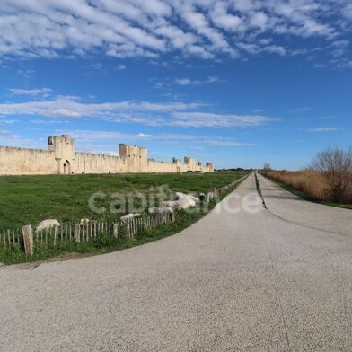 Commerce  496000 €