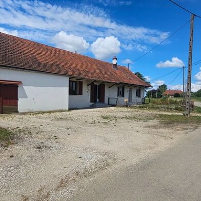 Maison 7 pièces 180000 €