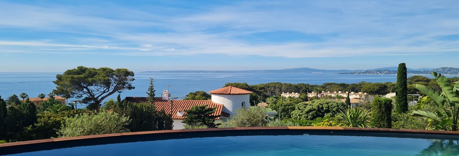 Maison 7 Pièces 237 m² à vendre à Roquebrune-sur-Argens (83380)