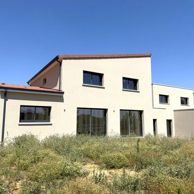 Maison 6 pièces 410800 €