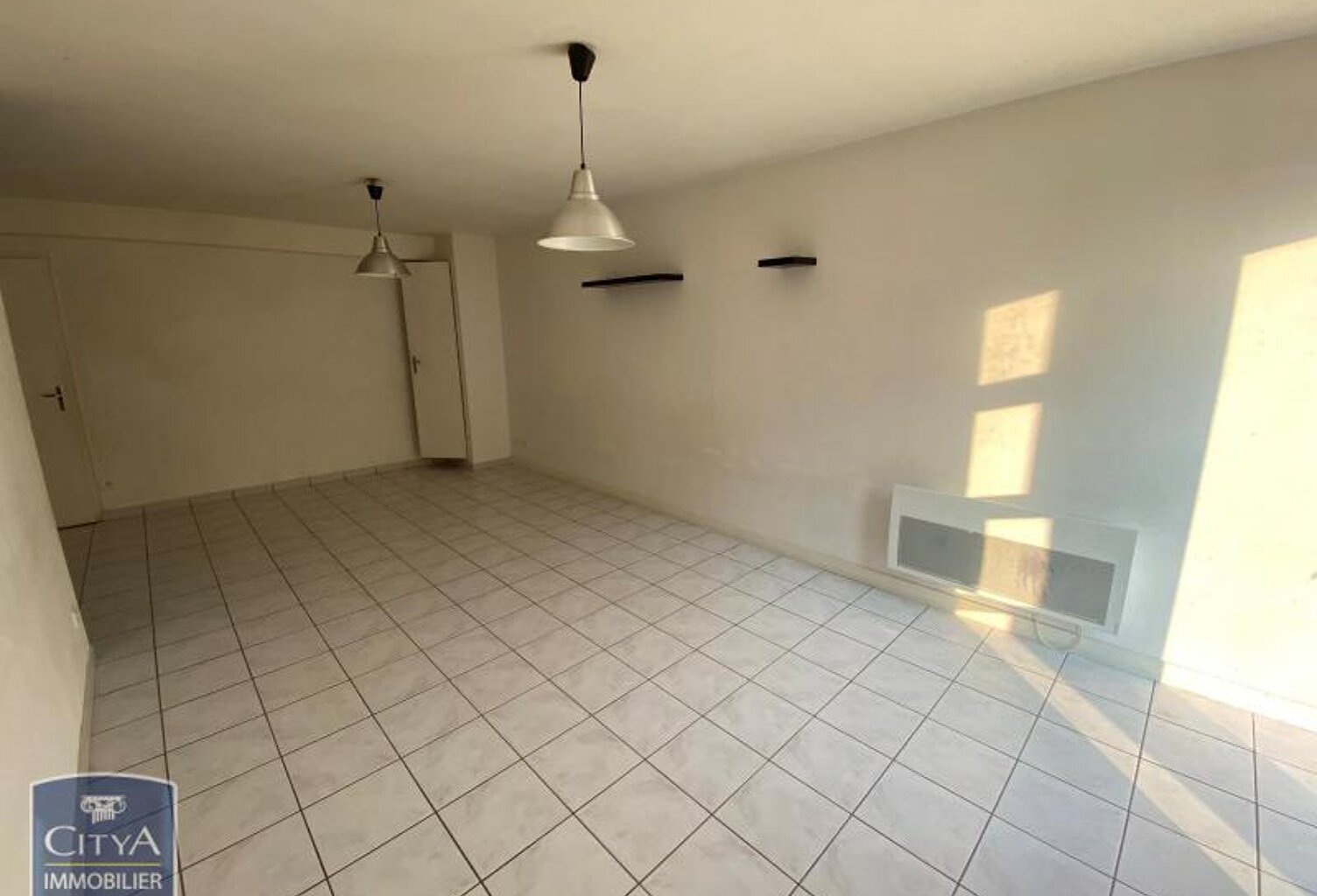 Location appartement 2 pièces 42 m² à Cholet (49300) — photo 1