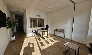 Divers  100 m² à louer à Décines-Charpieu (69150)