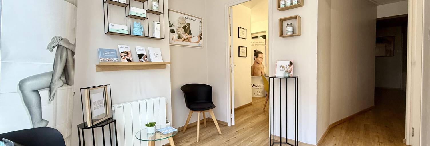 Commerce  60 m² à vendre à Roye (80700)