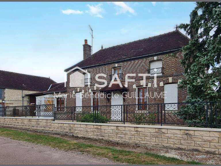 Ancien corps de ferme avec beau potentiel ! — photo 1