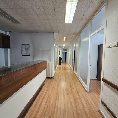 Commerce  420000 €