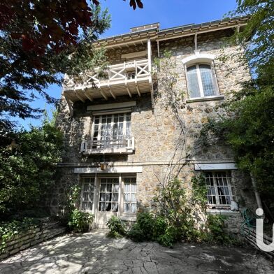 Maison 9 pièces 698000 €
