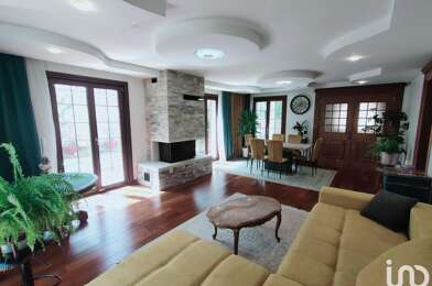 Maison 6 pièces 594000 €