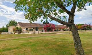 Maison 10 Pièces 280 m² à vendre à Saint-Seurin-de-Prats (24230)