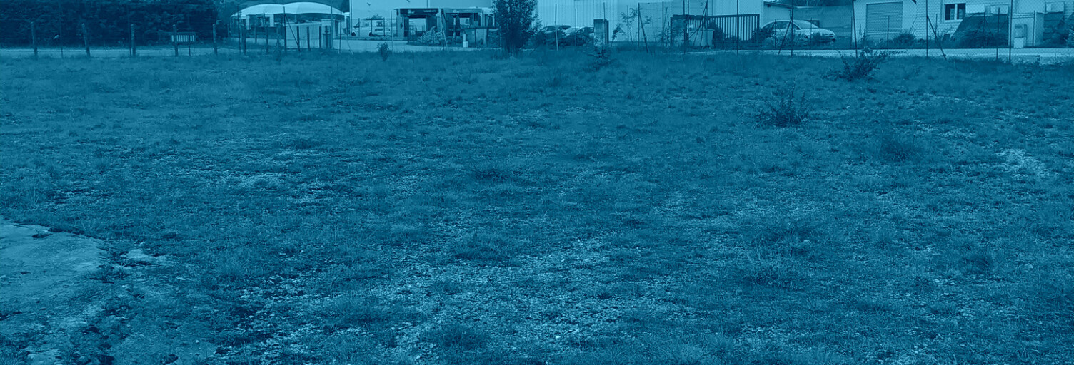 Terrain  2000 m² à louer à Vézeronce-Curtin (38510)