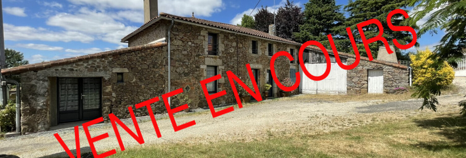 Maison 8 Pièces 210 m² à vendre à Sèvremont (85700)