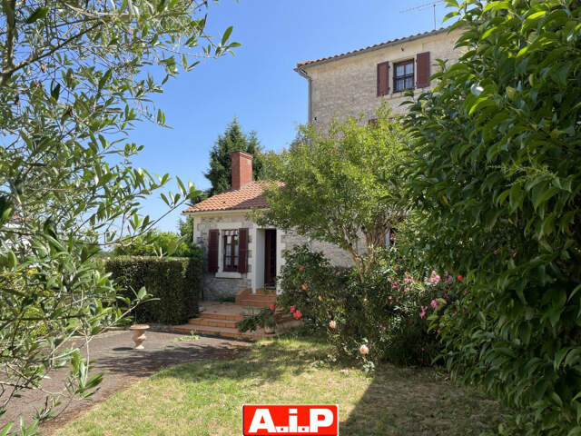 LA CAILLERE ST HILAIRE — photo du bien