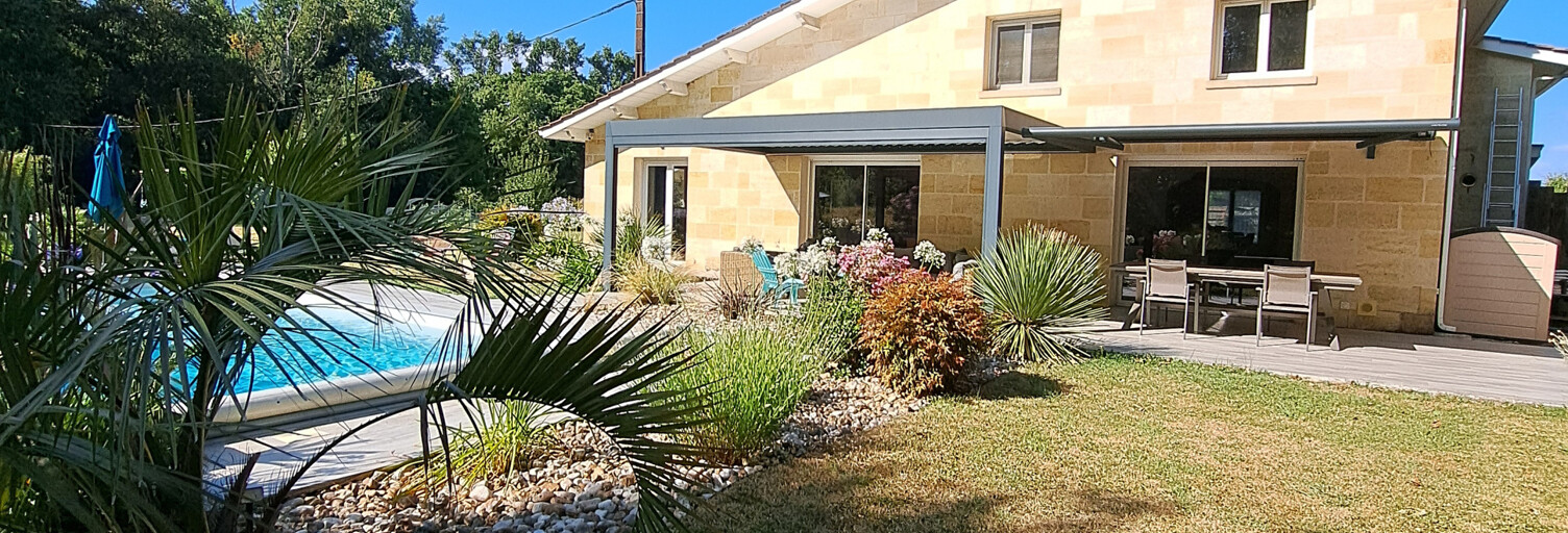 Maison 8 Pièces 216 m² à vendre à Vayres (33870)