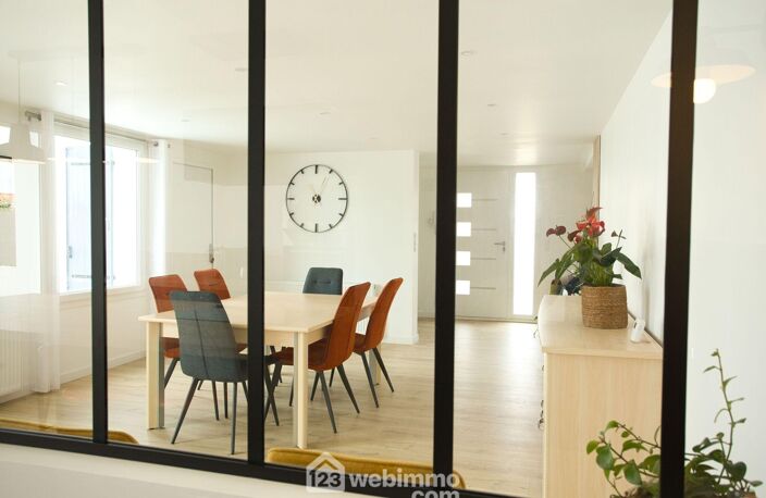 Maison - 239m² - La Rochelle — photo 4