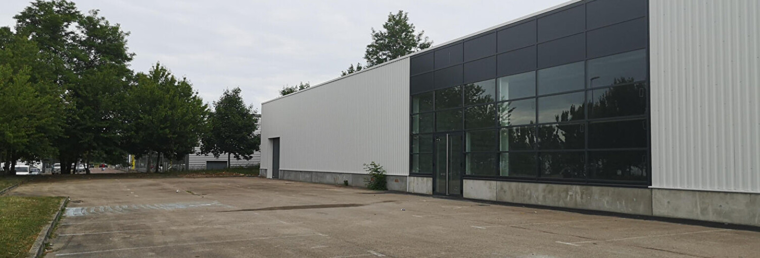 Commerce 1 Pièce 900 m² à louer à Monéteau (89470)