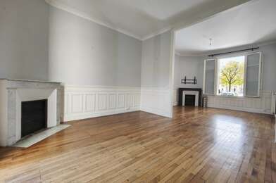 Maison 10 pièces 676000 €