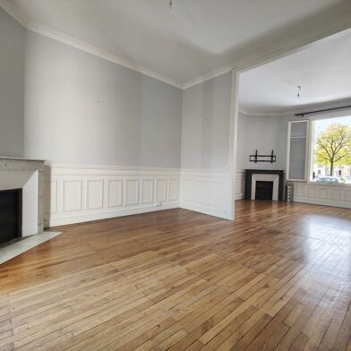 Maison 10 pièces 676000 €