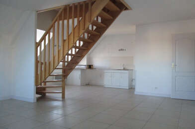 Appartement 4 pièces 890 €