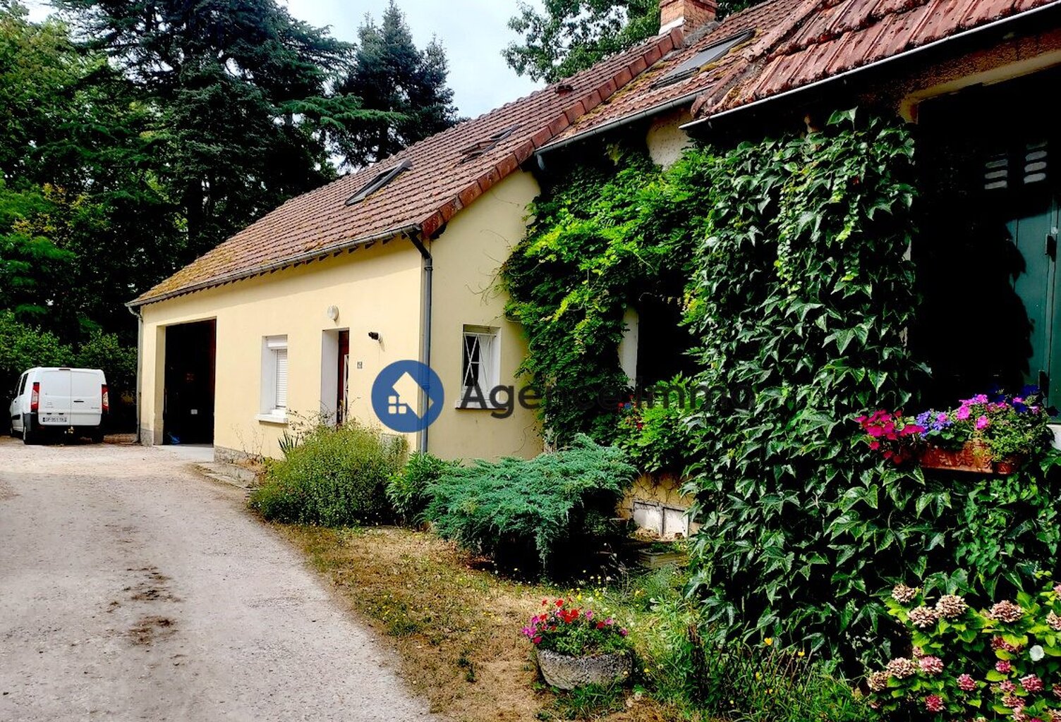 Belle petite maison de ville — photo 1