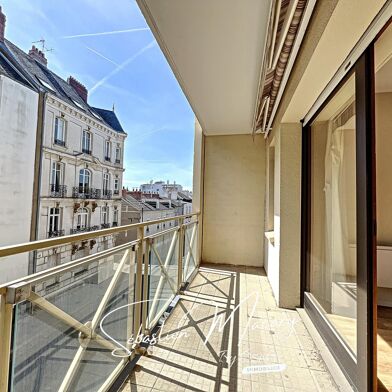 Appartement 2 pièces 1028 €