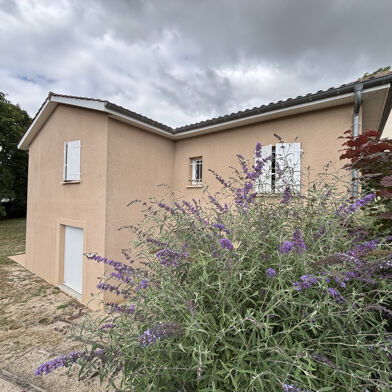 Maison 6 pièces 2250 €