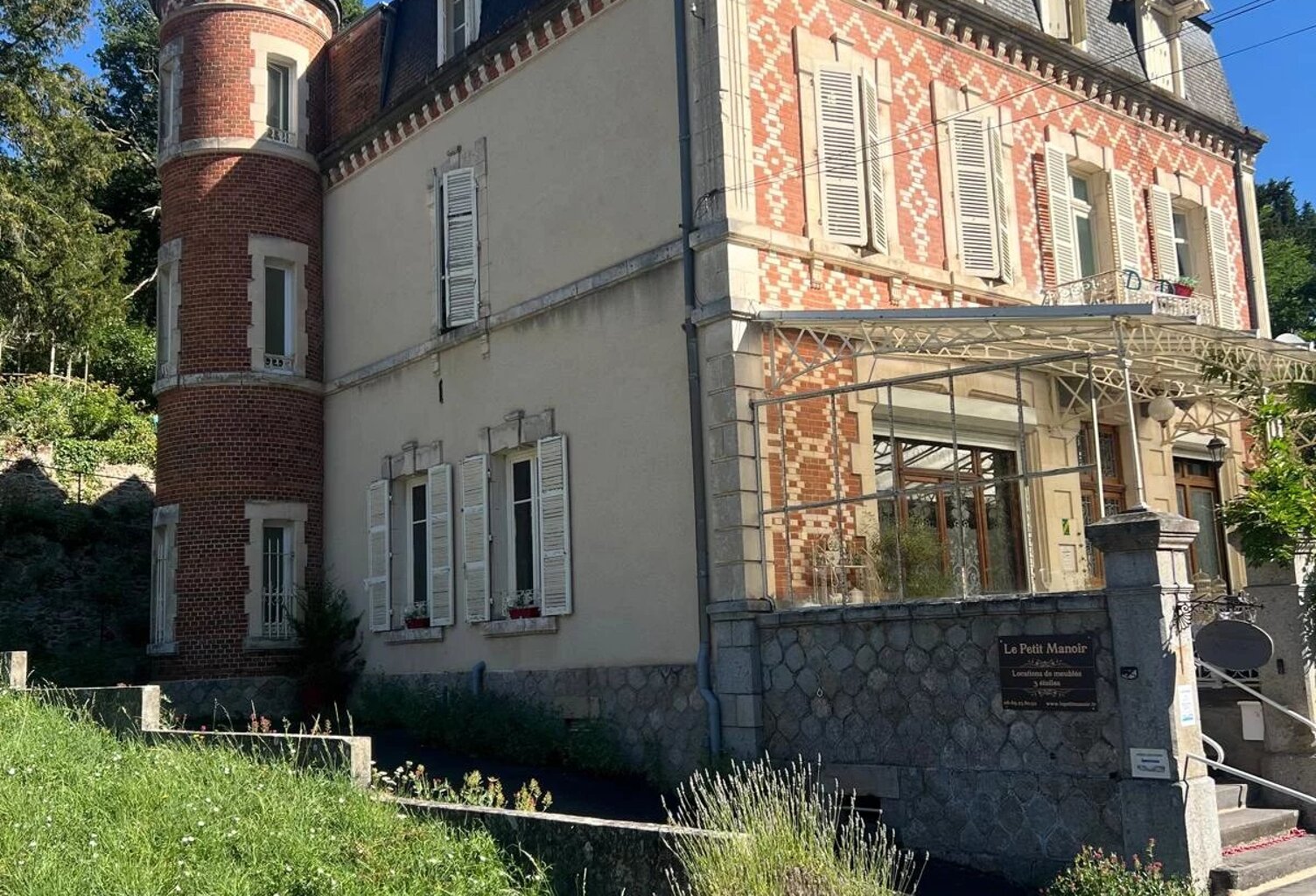 Propriété de caractère avec appartements en Creuse — photo 1