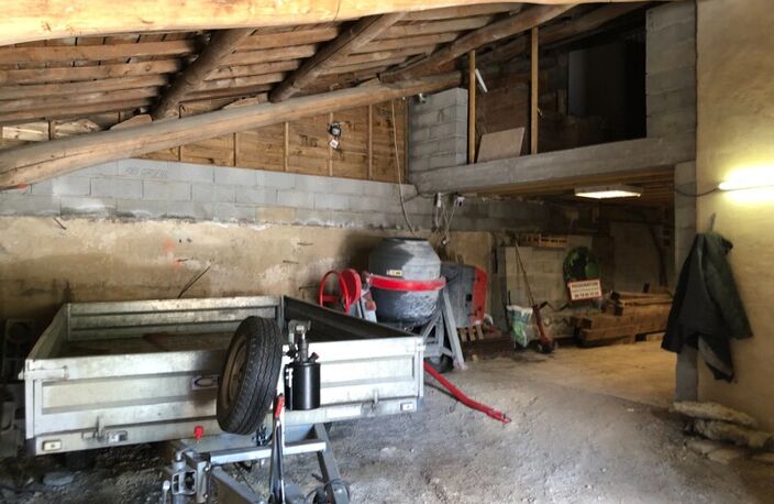 Garage — photo 3