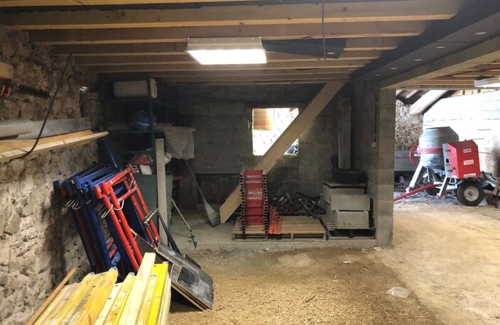 Garage — photo 4