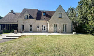 Maison 9 Pièces 260 m² à louer à Lamorlaye (60260)