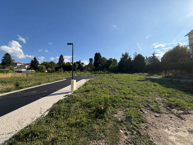a vendre Terrain Voiron 444 m2 — photo du bien