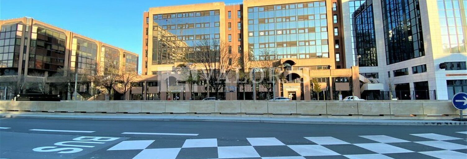 Bureau  1092 m² à louer à Lyon 3 (69003)