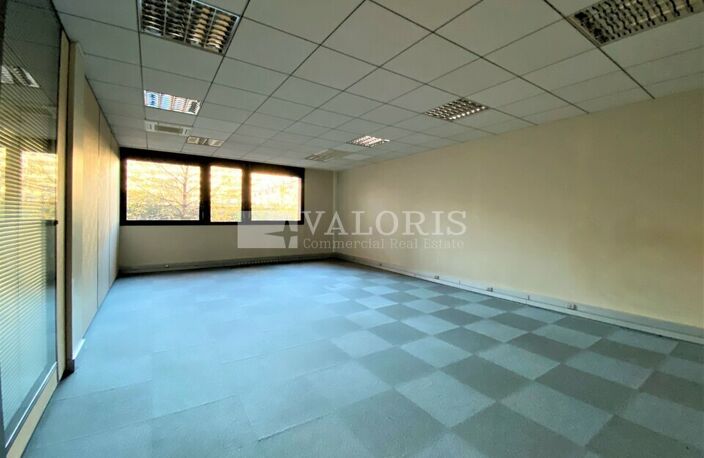 BUREAUX à LOUER — photo 3