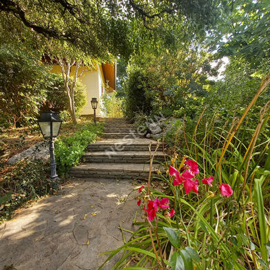 Maison 9 pièces 595000 €