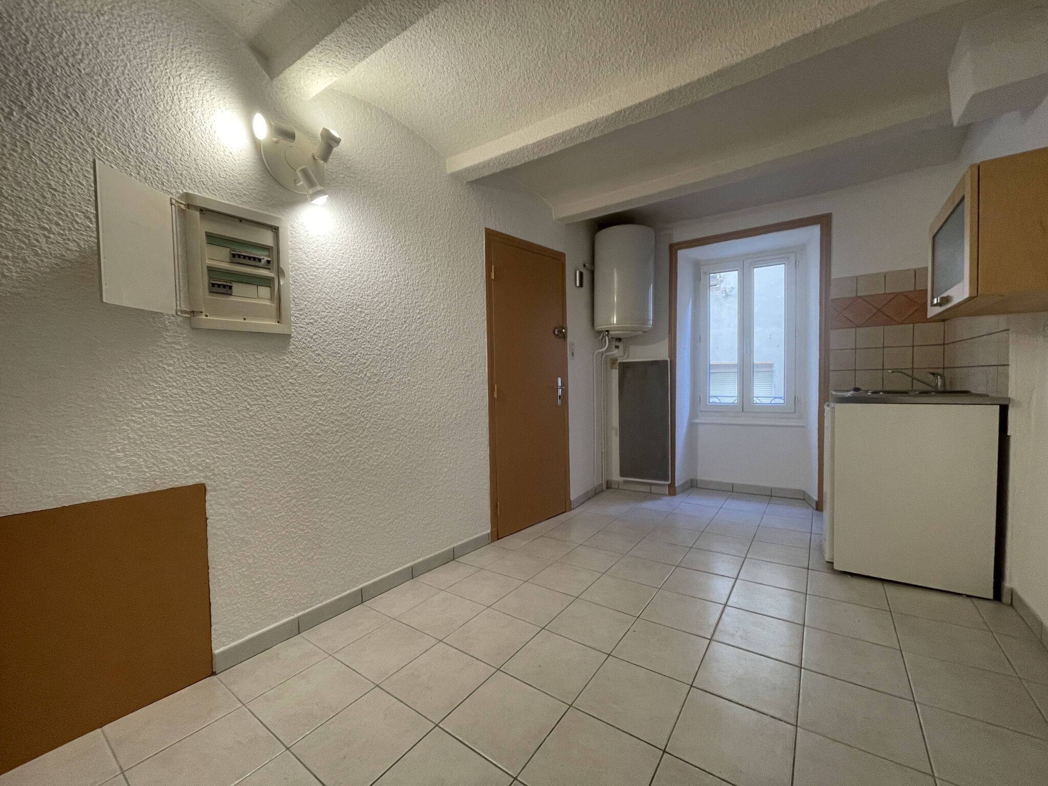 Appartement  T1 à louer Aubenas 07200