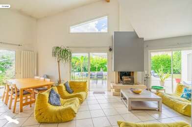 Maison 7 pièces 499200 €