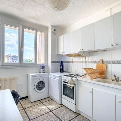 Appartement 4 pièces 220920 €