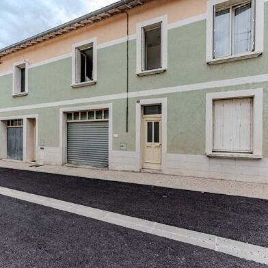 Immeuble  281430 €