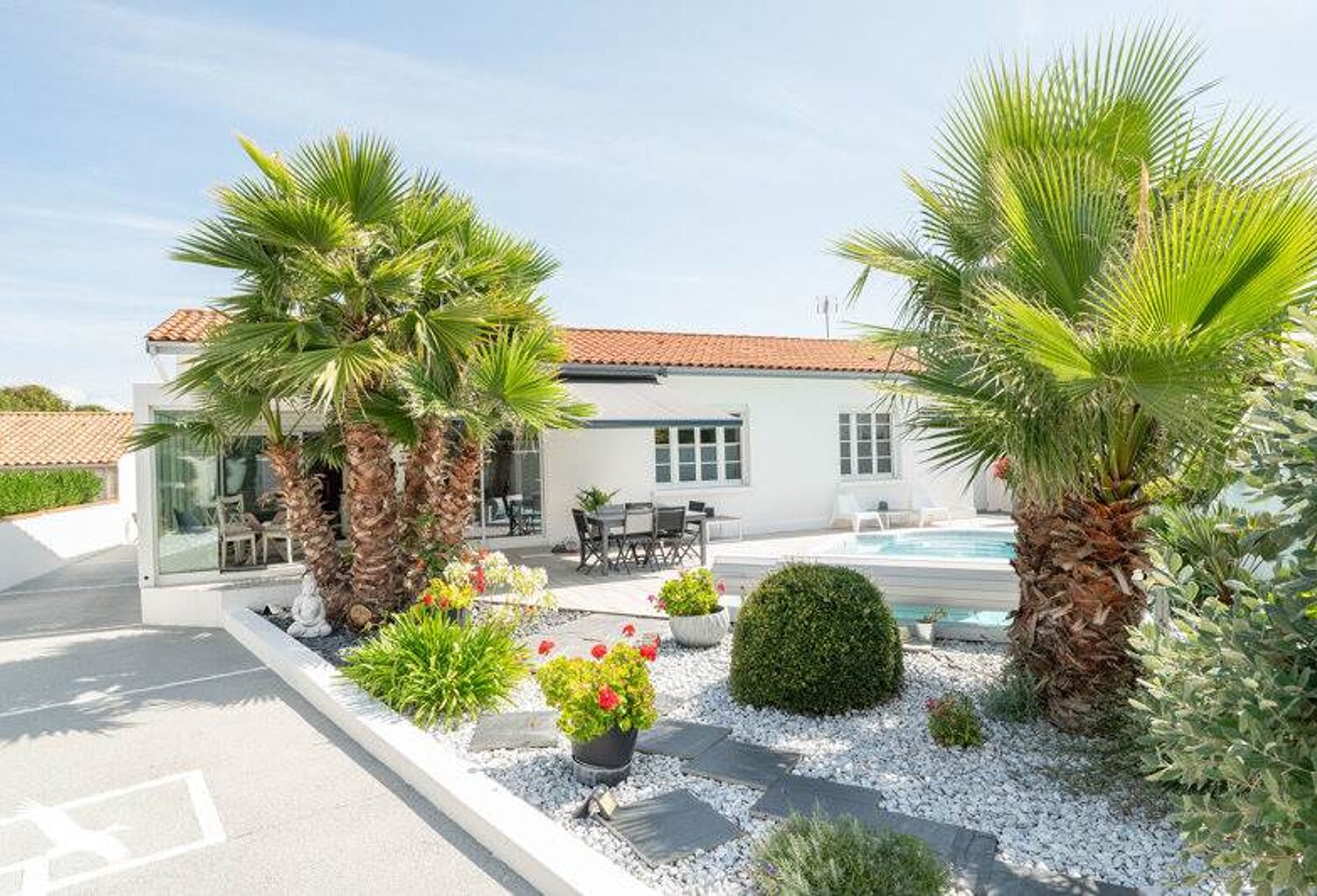 Vente maison 4 pièces 105 m² Le Château-d'Oléron (17480) — photo 1