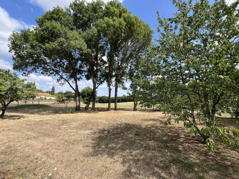 Terrain à bâtir de 0 pièces principales — photo 1
