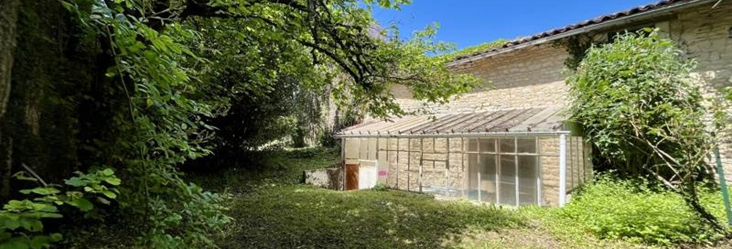 Maison 10 Pièces 320 m² à vendre à Matha (17160)