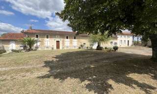 Maison 10 Pièces 422 m² à vendre à Nonac (16190)