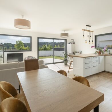 Maison 5 pièces 549900 €