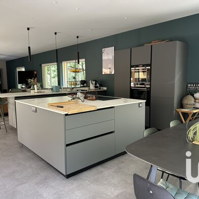 Maison 8 pièces 620000 €