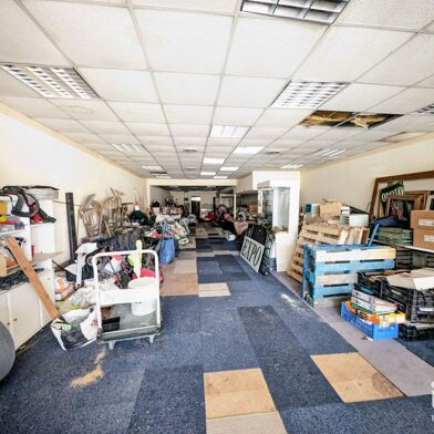 Commerce  200000 €