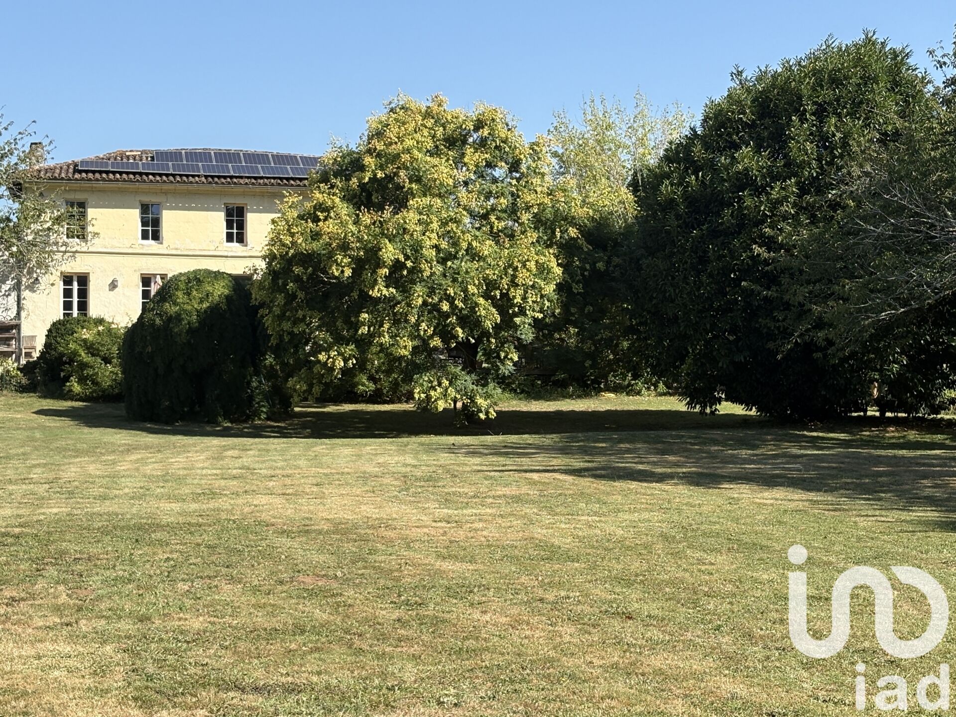 St-Pey-De-Castets - 325m² - 9p. - 5ch.