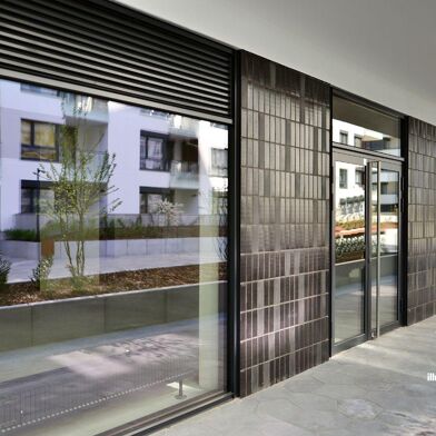 Commerce  236000 €